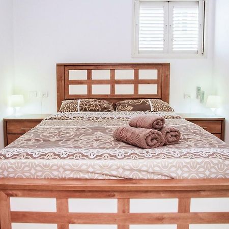 Apartments4You Dinara Bat Yam Εξωτερικό φωτογραφία
