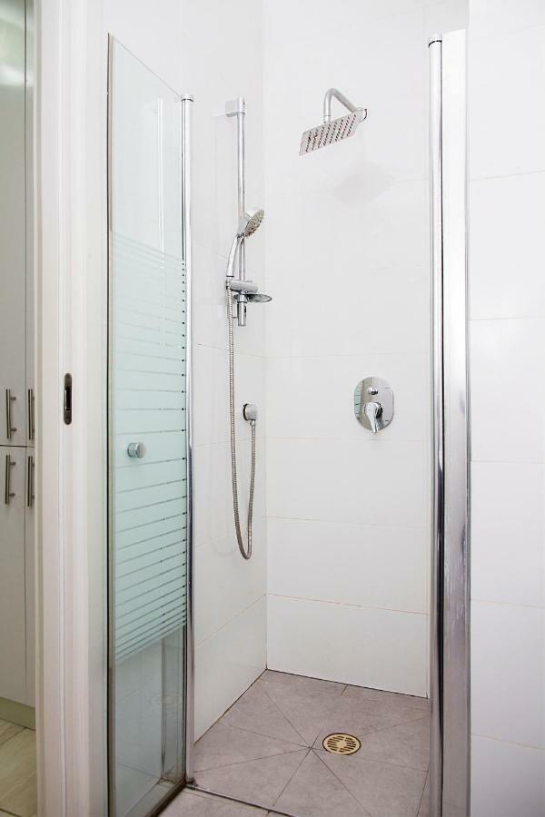 Apartments4You Dinara Bat Yam Εξωτερικό φωτογραφία