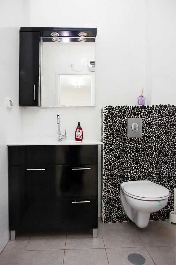 Apartments4You Dinara Bat Yam Εξωτερικό φωτογραφία