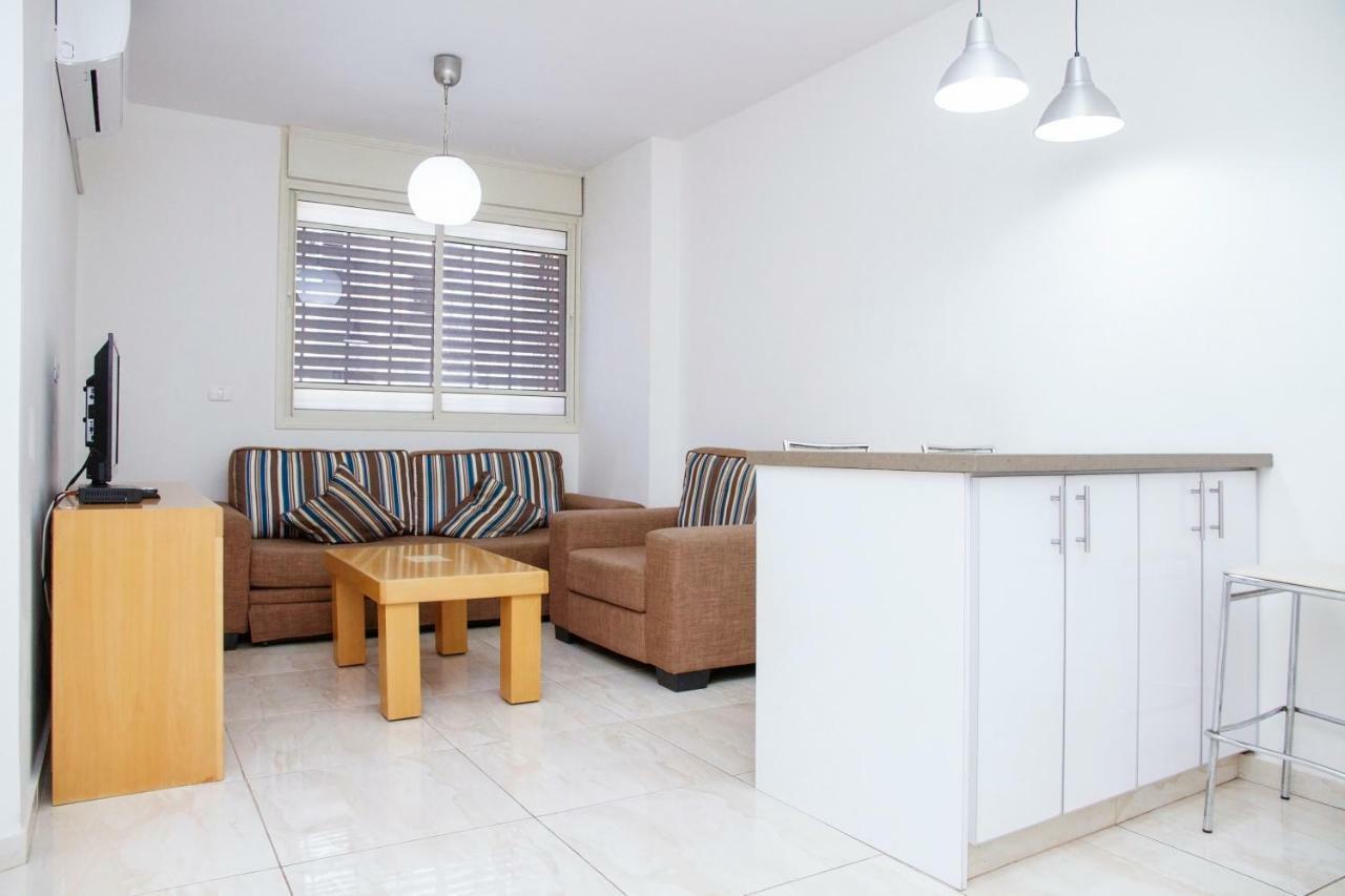 Apartments4You Dinara Bat Yam Εξωτερικό φωτογραφία