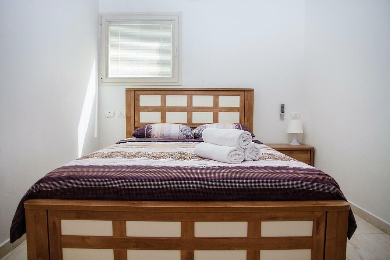 Apartments4You Dinara Bat Yam Εξωτερικό φωτογραφία